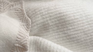 Yumuşak, rüya gibi pastel gölgeler rahatlatıcı ve estetik bir his yaratır.