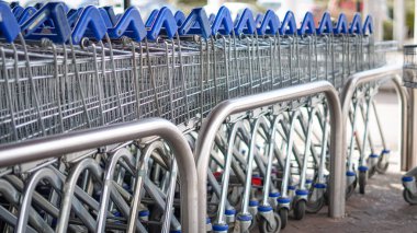 Haftalık ev tüketimi için bütçe dostu bakkaliye araçları