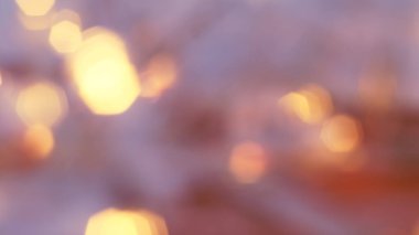 Sıcak sinematik soyut arkaplan, yumuşak kahverengi tonlarda bokeh.