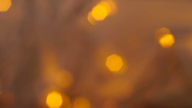 Sıcak sinematik soyut arkaplan, yumuşak kahverengi tonlarda bokeh.