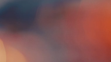 Sıcak sinematik soyut arkaplan, yumuşak kahverengi tonlarda bokeh.