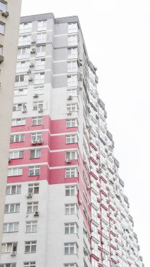 Modern konut bloklarında kiralık daireler konut bölgelerinde.