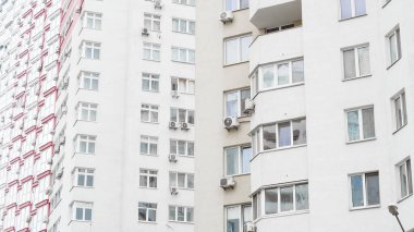 Modern konut bloklarında kiralık daireler konut bölgelerinde.