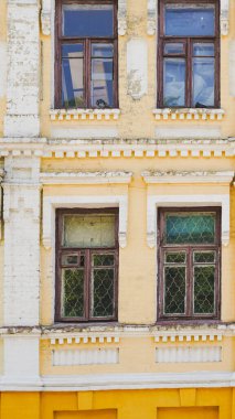 Müze sergileri ya da lüks markalar için Rönesans Sarayı ön cephe çekimi.