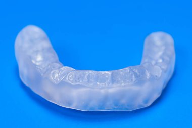 Dental mouthguard, splint for the treatment of dysfunction of the temporomandibular joints, bruxism, malocclusion, to relax the muscles of the jaw