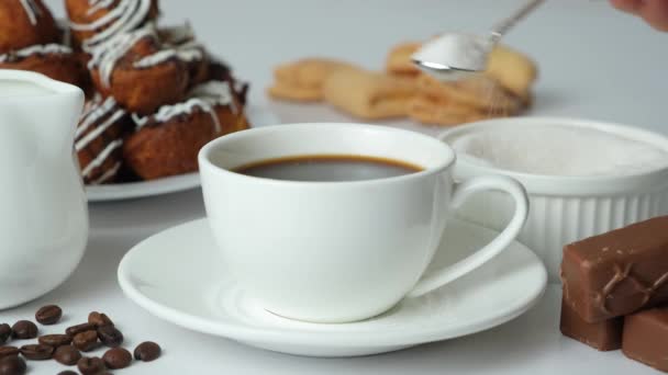 Process Pouring Many Spoonfuls Sugar Coffee Sugar Addict Diabetes Glucose — Vídeo de stock
