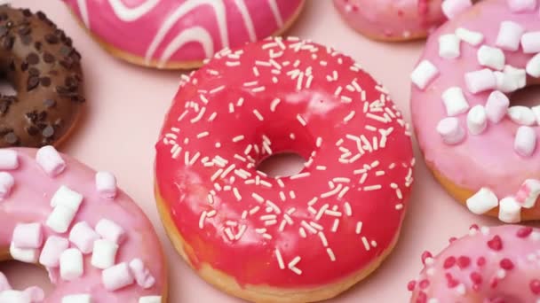 Donuts Red Pink Chocolate Icing Marshmallows Spin View — Wideo stockowe