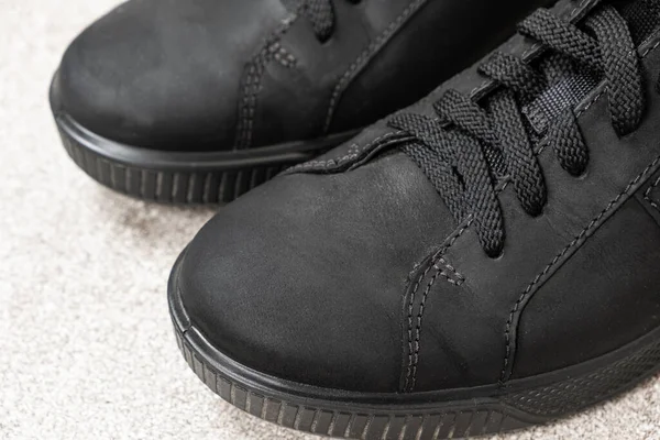 Παπούτσια Από Nubuck Μαύρα Mens Sneakers Μπότες Φροντίδα Παπουτσιών — Φωτογραφία Αρχείου