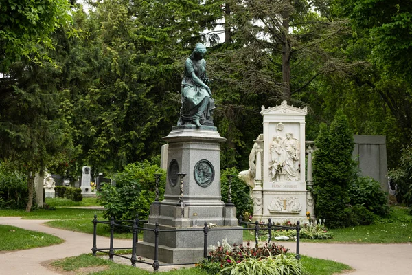 Червня 2023 Австрія Відень Могили Статуї Крипти Центральному Кладовищі — стокове фото