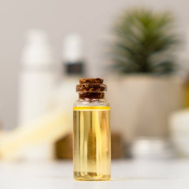 Yüz bakımı ve saç bakımı için doğal yağ.