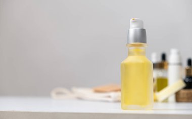 Saç ve cilt bakımı için doğal yağ. Organik eko saç ürünleri