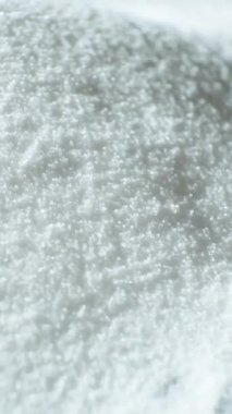 Beyaz İnce Yerli Kaya Tuzu Dikey Yavaş Hareketli Makro.