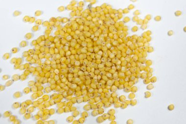 Üst görünüm makrosu üzerinde tüm darı tanecikleri.