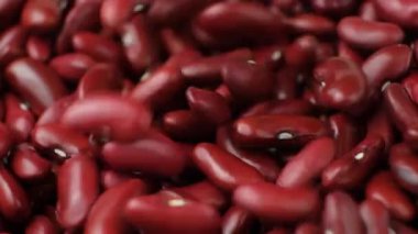 Pişirmek için taze ve kuru Kırmızı Böbrek Fasulyesi.