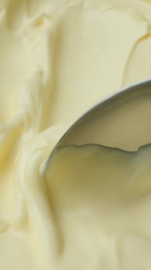 Parlak beyaz mayonez yüzeyi. Gıda Dokusu Arkaplanı.