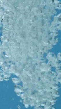 Kabarcık Suyu Flow Makro Dikey Yavaş Hareket.