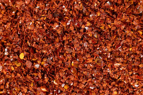 Kurutulmuş ve öğütülmüş kırmızı biber, yoğun baharat..