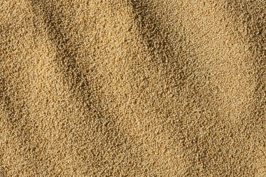 Organik ham amaranth tanelerinin mutfak arka planı..