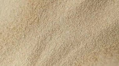 Yavaş Pişirme Hareketi İçin Anında Kuru Maya Dökümü.