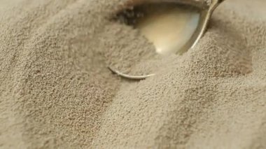 Pişirmek için Anında Kuru Mayanın Makro Dokuları