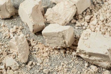 Sıkıştırılmış taze maya küpleri yakın plan..