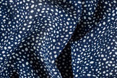 Makro Doku Polyester Mavi Kumaş Polka Doku Deseni.