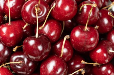 Kirli Tatlı Kirazlı Macro. Yıkanmamış Meyve Arkaplanı.
