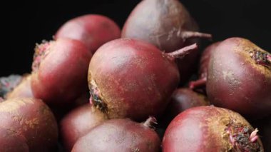 Soyulmamış Kırmızı Pancar Yakından, Çiftlikten Taze.