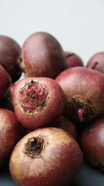 Soyulmamış Kırmızı Pancar Yakından, Çiftlikten Taze.