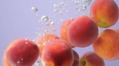 Yavaş Hareketli Meyve Suyu Olgun Şeftali Suyu.