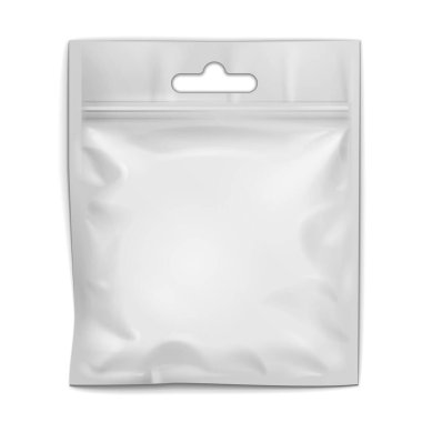 Mockup Boş Plastik Cep Çantası. Şeffaf. Hang Slot ile. Beyaz arka planda izole edilmiş bir resim. Tasarımınız için şablon oluşturun. Vektör EPS10