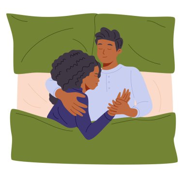 Genç çift modern yatak odasında battaniyenin altında sarılıp yatıyor. Kadın ve erkek akşamları yatakta uyuyakalıyor. Romantik partnerlerin günlük hayatı. Renkli düz vektör illüstrasyonu