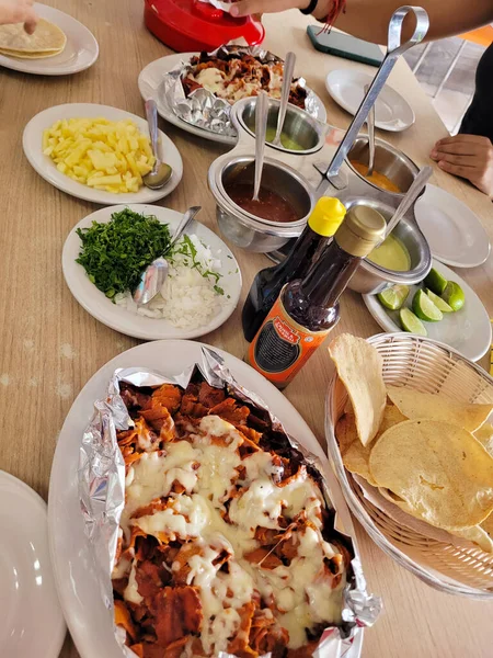 Függőleges Nézet Egy Étel Egy Taco Étterem Úgynevezett Speciális Gringa — Stock Fotó