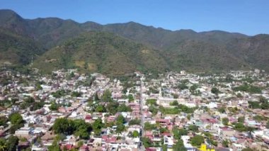Yukarıdan gelen Ajijic 'in Renkli Cazibesini Keşfeden: A dres Eye View, Meksika