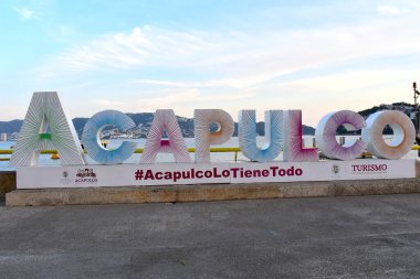 Acapulco, Meksika - 20 Ocak 2023: Queens Park 'taki Eğlenceli Fotoğraf Operasyonları İçin Renkli Acapulco Mektupları