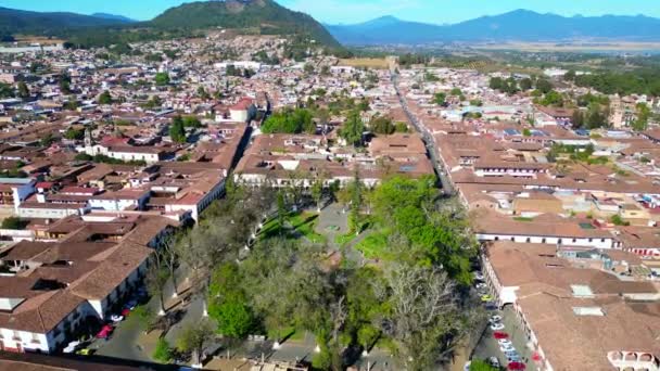 Panoramatický Letecký Snímek Podmanivý Pohled Plaza Grande Patzcuaro Mexiko — Stock video