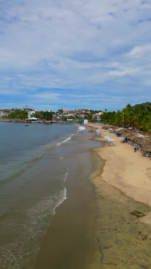Exploración Aérea Playa Tamarindos Acapulco Vídeo Drones Verticales México — Vídeos de Stock