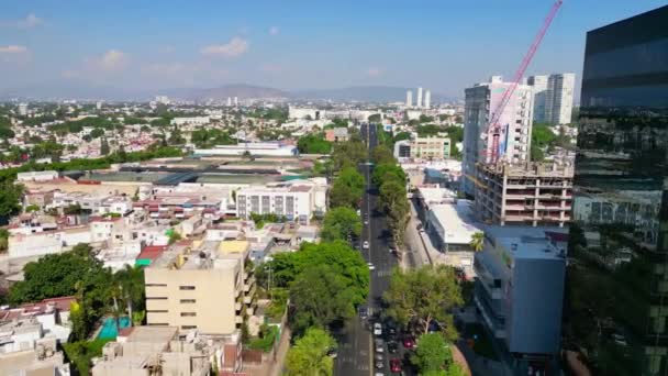 Drone Traveling Vídeo Aéreo Largo Avenida Vallarta Guadalajara México Vista — Vídeos de Stock