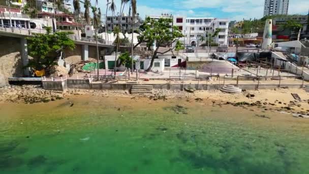 Drohnenvideo Zeigt Den Strand Angosta Acapulco Mit Klarem Wasser Und — Stockvideo