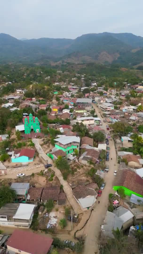 Drone Video Progressing Vertically Main Street Immersing Lively Atmosphere Sabanillas — Stock Video