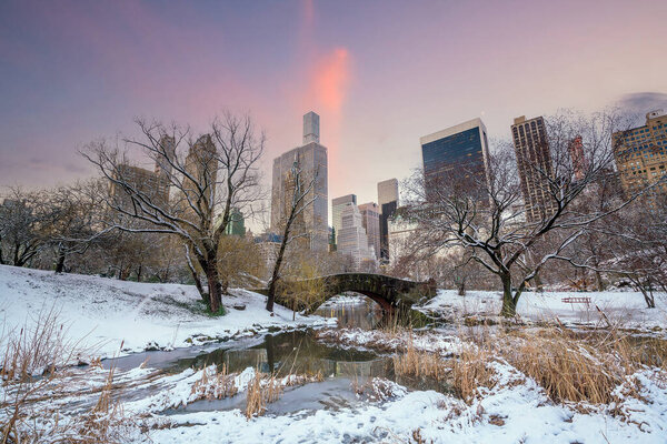 Gapstow bridge in winter, Central Park New York City, USA