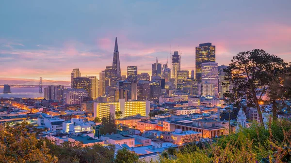 Cityscape Pohled Obchodní Centrum Centru San Franciska Při Západu Slunce — Stock fotografie