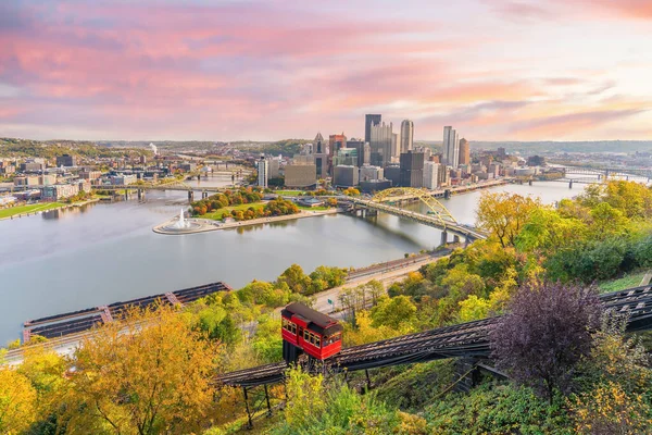 Cityscape Centru Města Panorama Vinobraní Svahu Pittsburghu Pennsylvania Usa Při — Stock fotografie