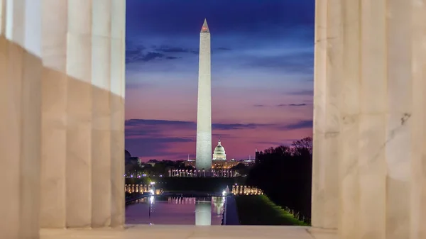 Памятник Вашингтону Отраженный Зеркальном Бассейне Вашингтоне Округ Колумбия Сша Восходе — стоковое фото