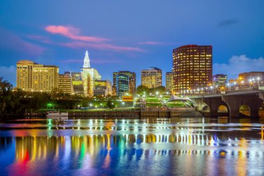 Hartford şehir merkezinin Skyline 'ı, Connecticut, ABD