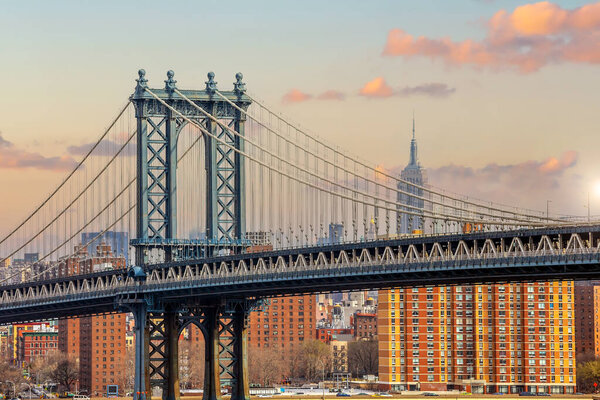 Manhattan bridge with Manhattan city skyline in USA