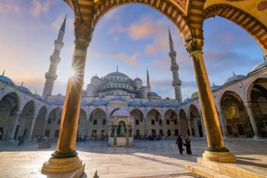 İstanbul, Türkiye 'deki Sultanahmet Camii (Mavi Cami)