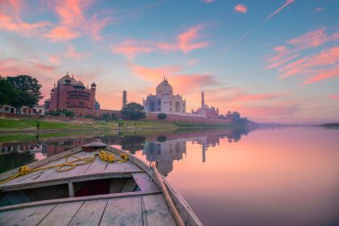 Taj Mahal, Agra, Hindistan 'da Dünyanın Yedi Harikası 