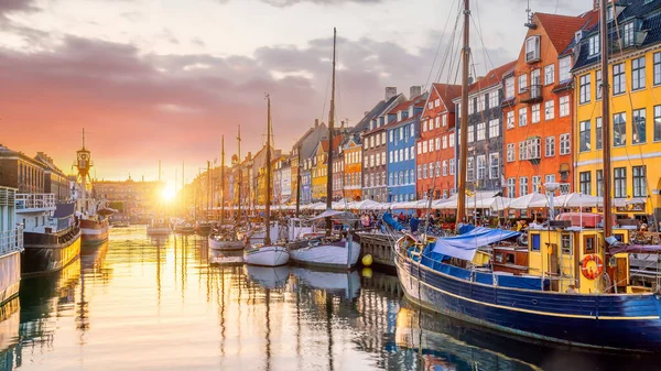 Cityscape Центра Города Копенгагена Горизонта Дании Знаменитом Старом Порту Nyhavn — стоковое фото