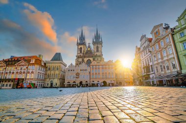 Prag şehir merkezi ufuk çizgisi, Çek Cumhuriyeti 'nin eski şehir manzarası. Manzara ve dünya seyahati kavramı